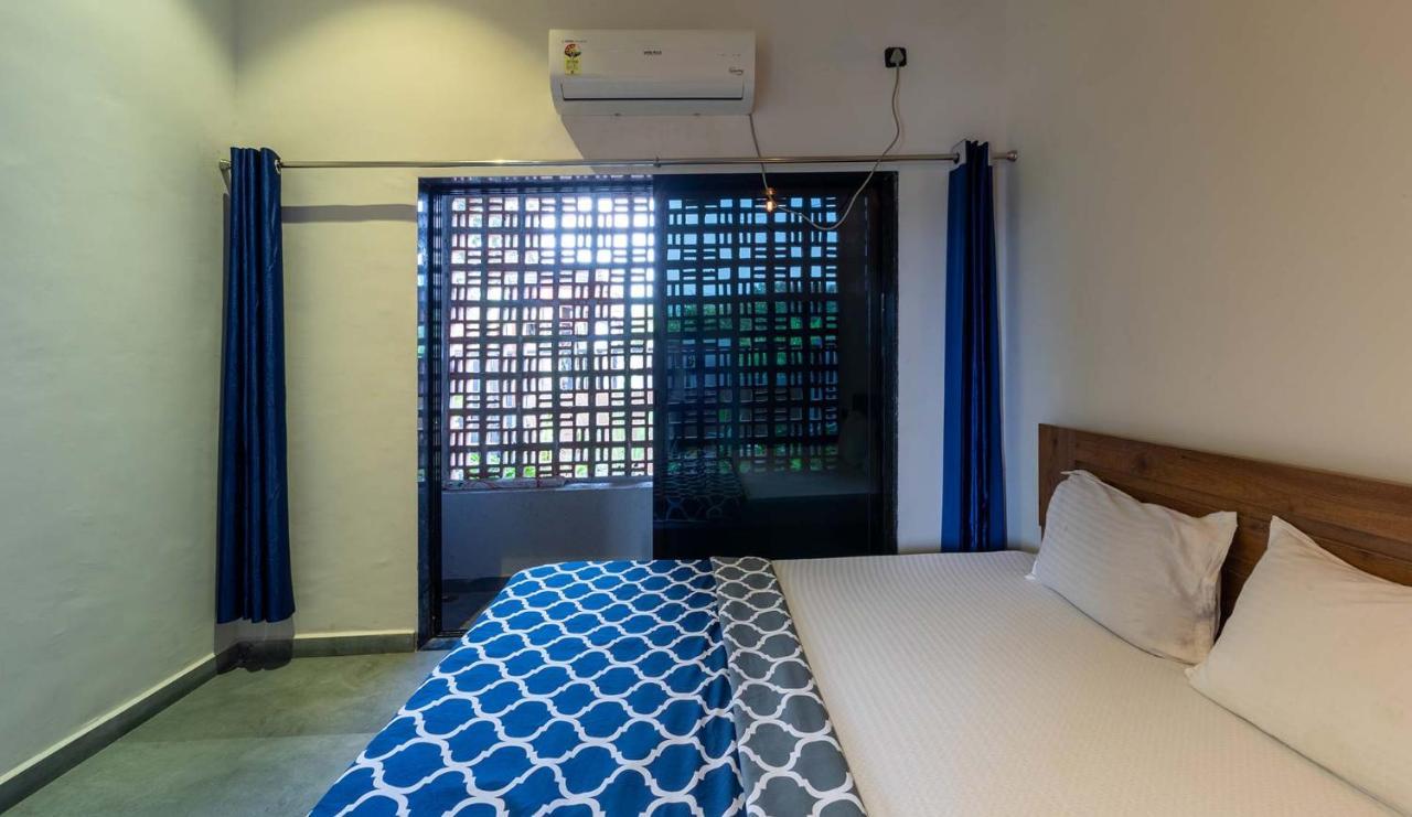 Two Villa By Stayvista With Infinity Pool, Farm & Mountain Views, Modern Interiors Karjat Extérieur photo
