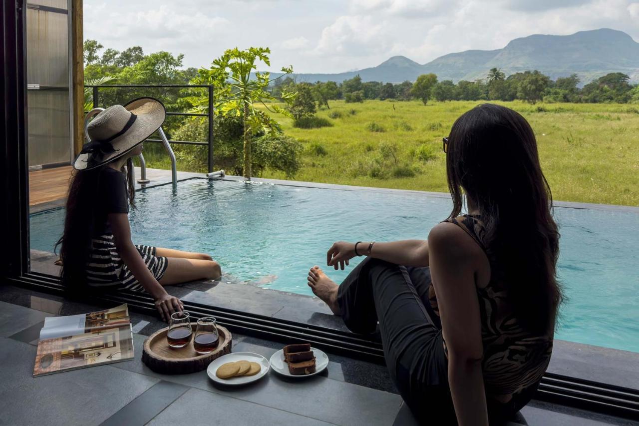 Two Villa By Stayvista With Infinity Pool, Farm & Mountain Views, Modern Interiors Karjat Extérieur photo